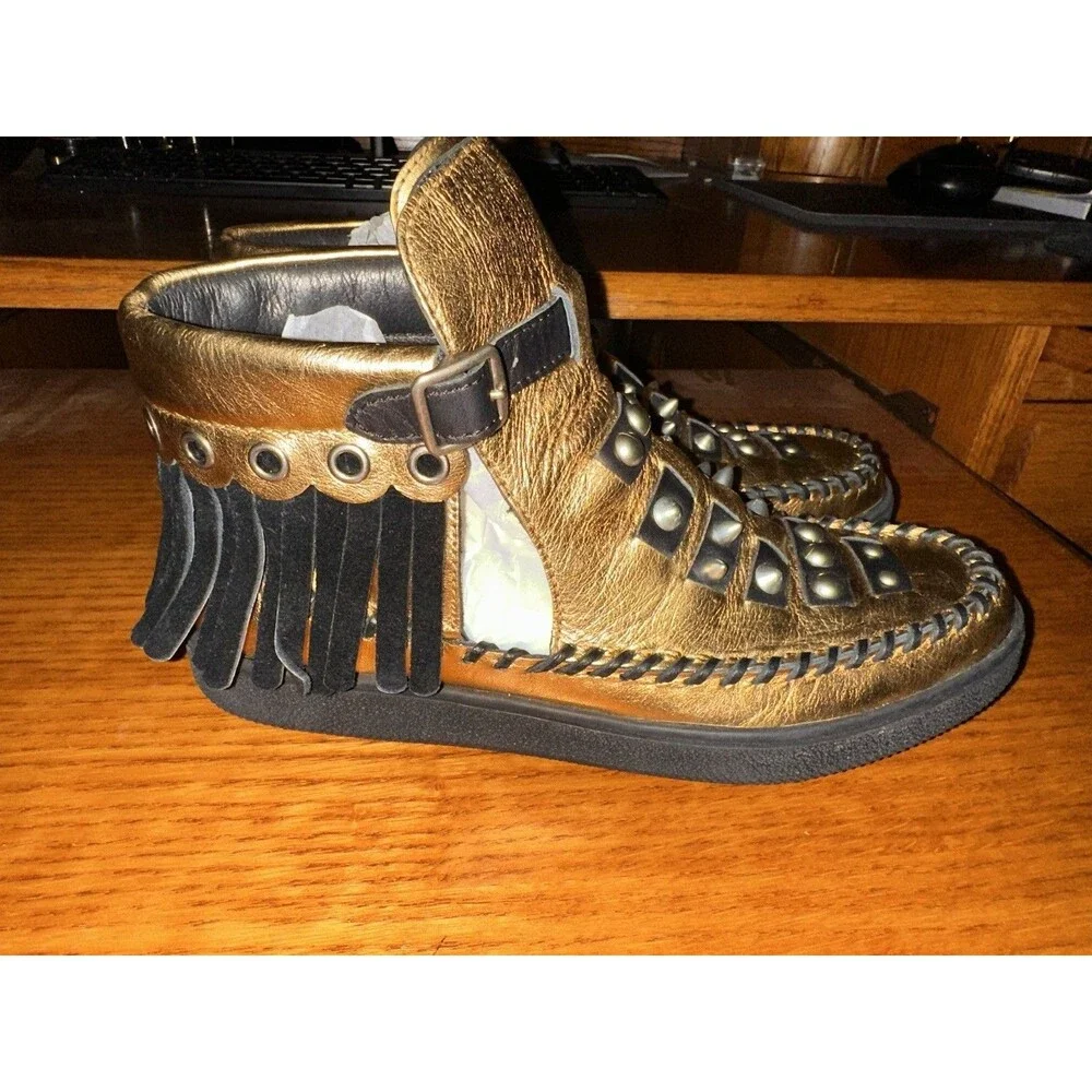 Coach womens 5b
